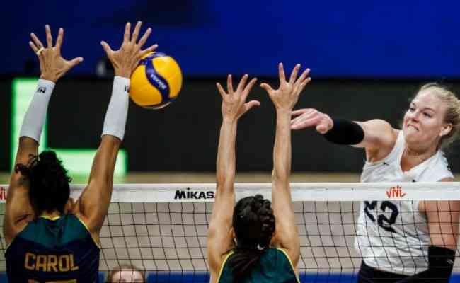 Vôlei: Brasil perde para os Estados Unidos na Liga das Nações feminina